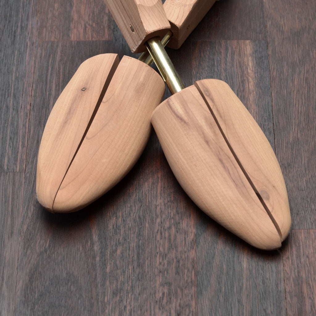 Cedar Shoe Tree (Split Toe, Hook Heel)